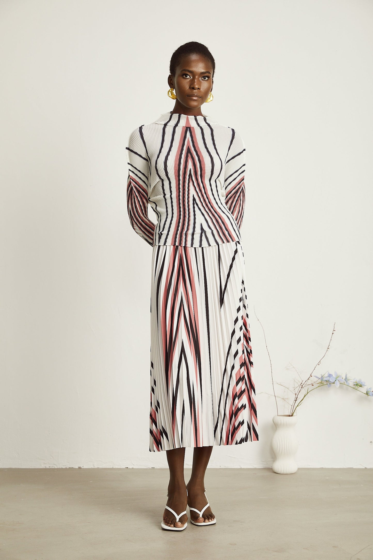 Désirée line-print stretch top & skirt matching set