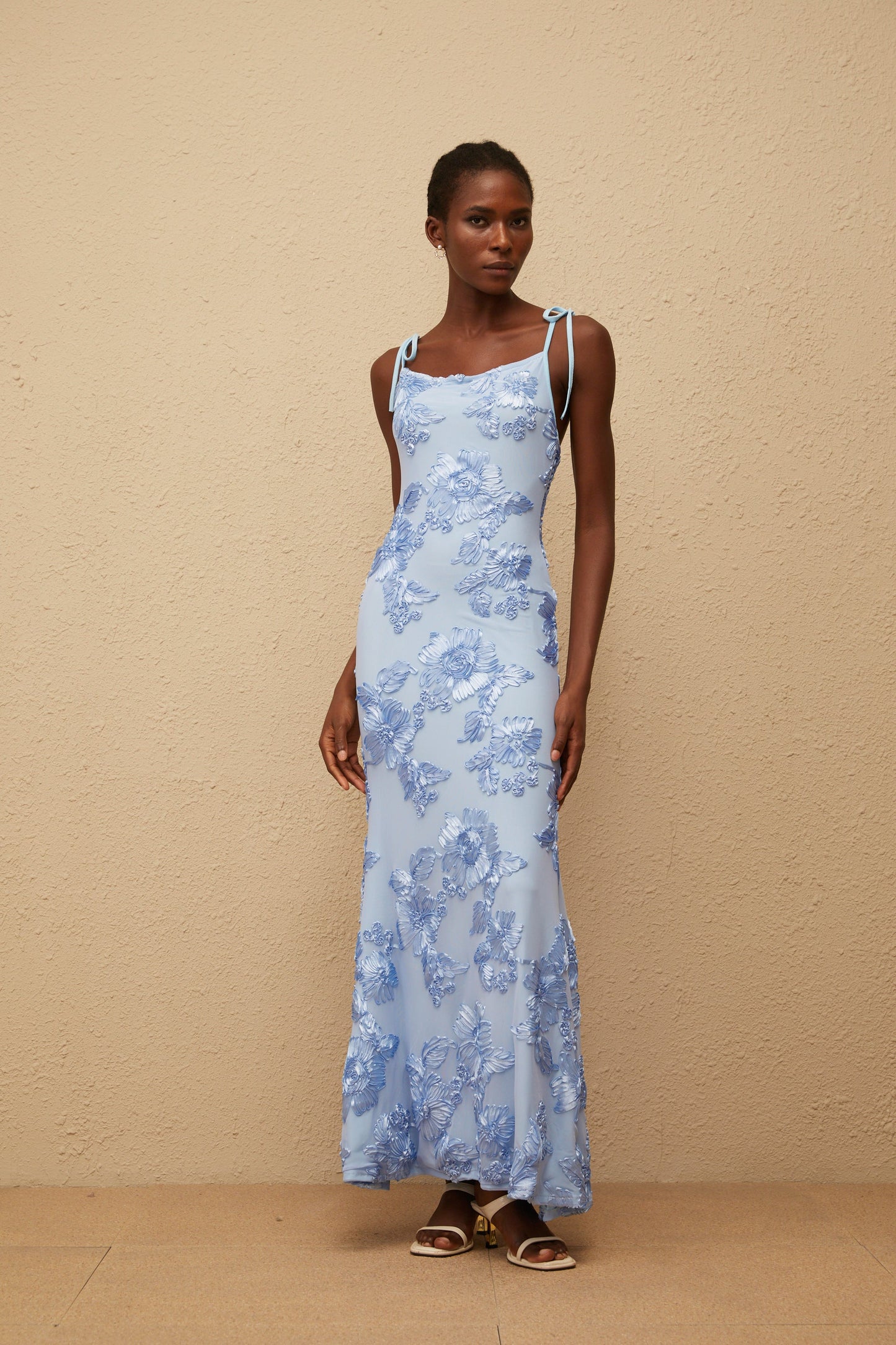 Énigme Blue Jacquard Floral Maxi Dress