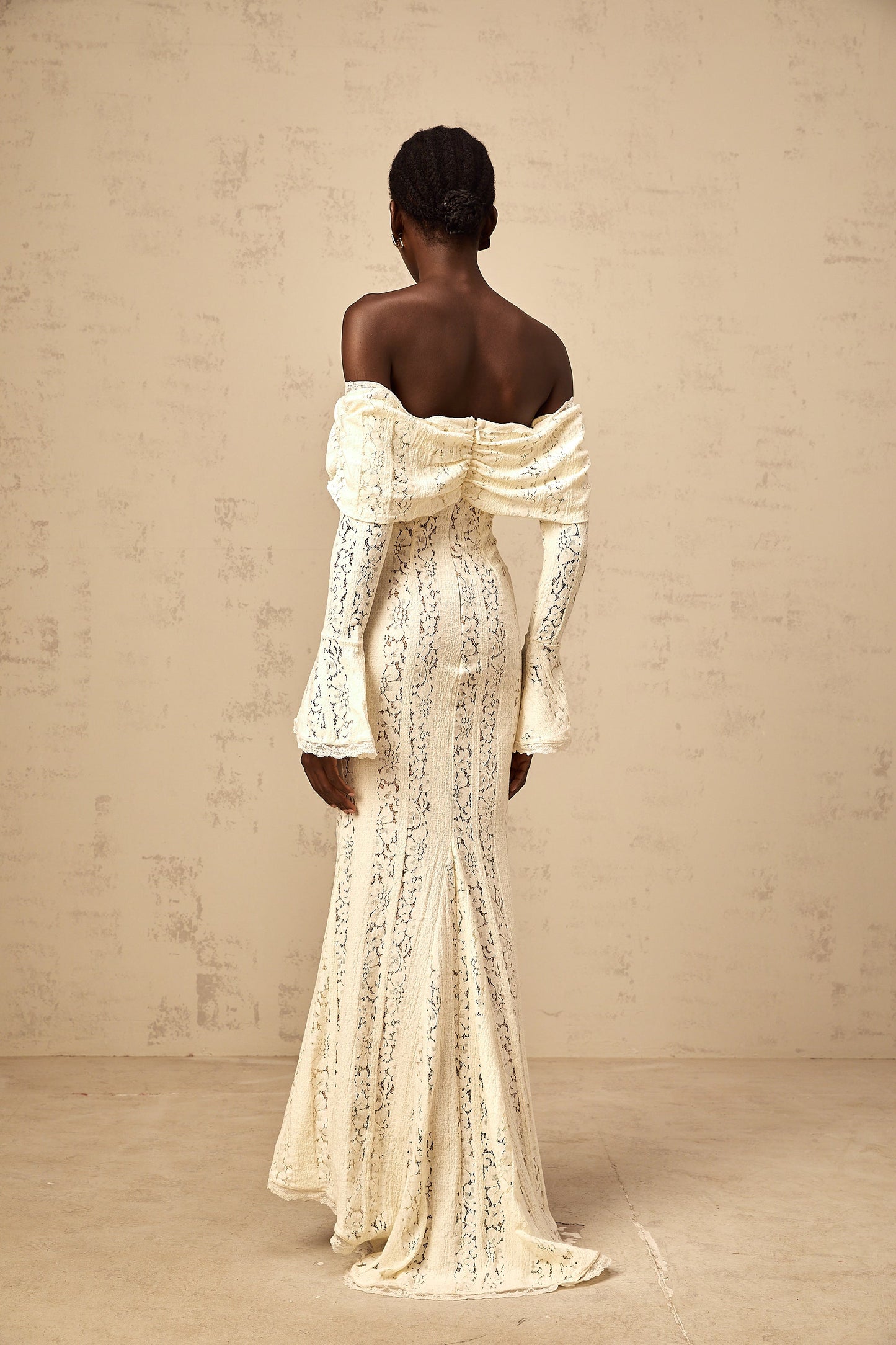 Émeline floral lace train-design maxi dress in Neutrals