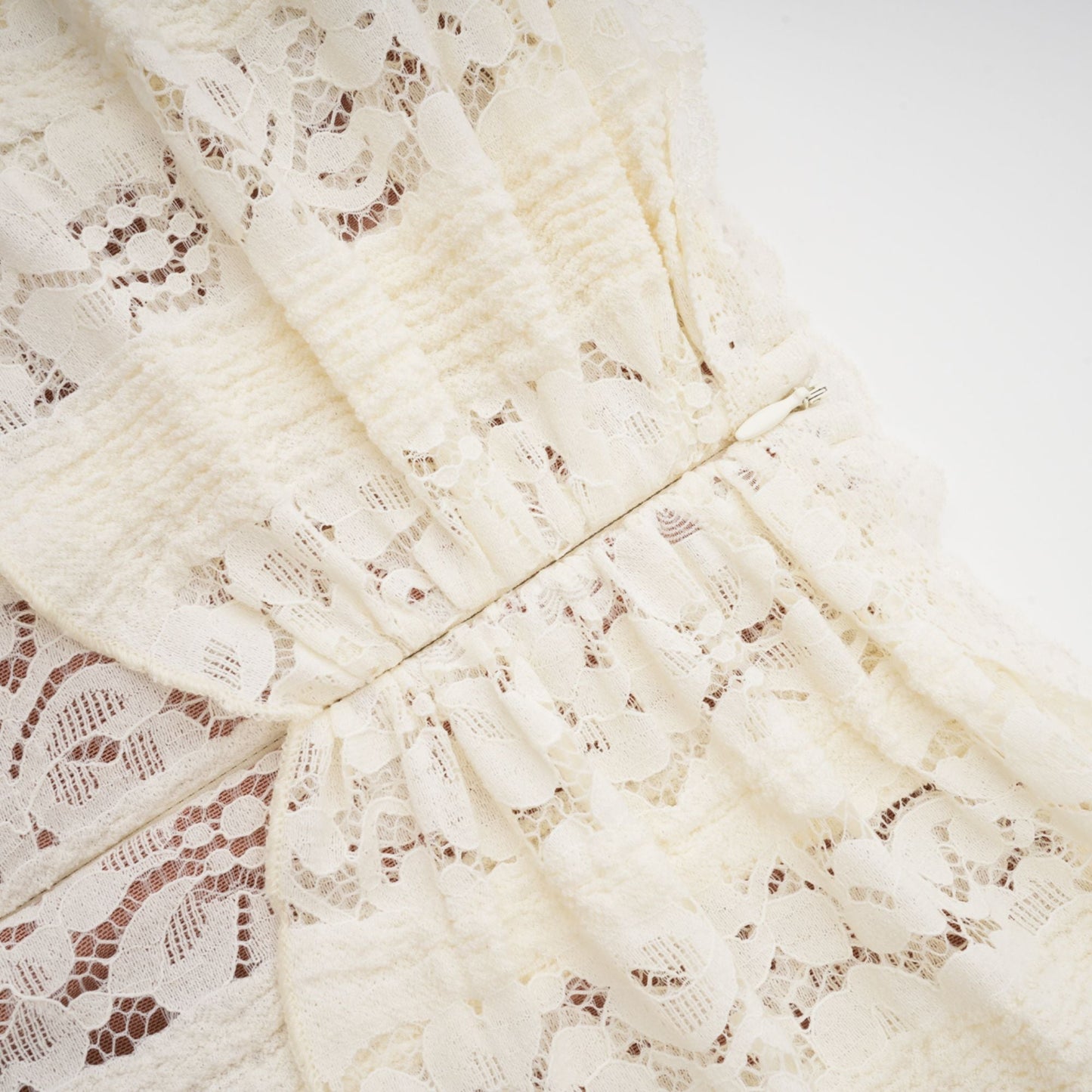 Émeline floral lace train-design maxi dress in Neutrals