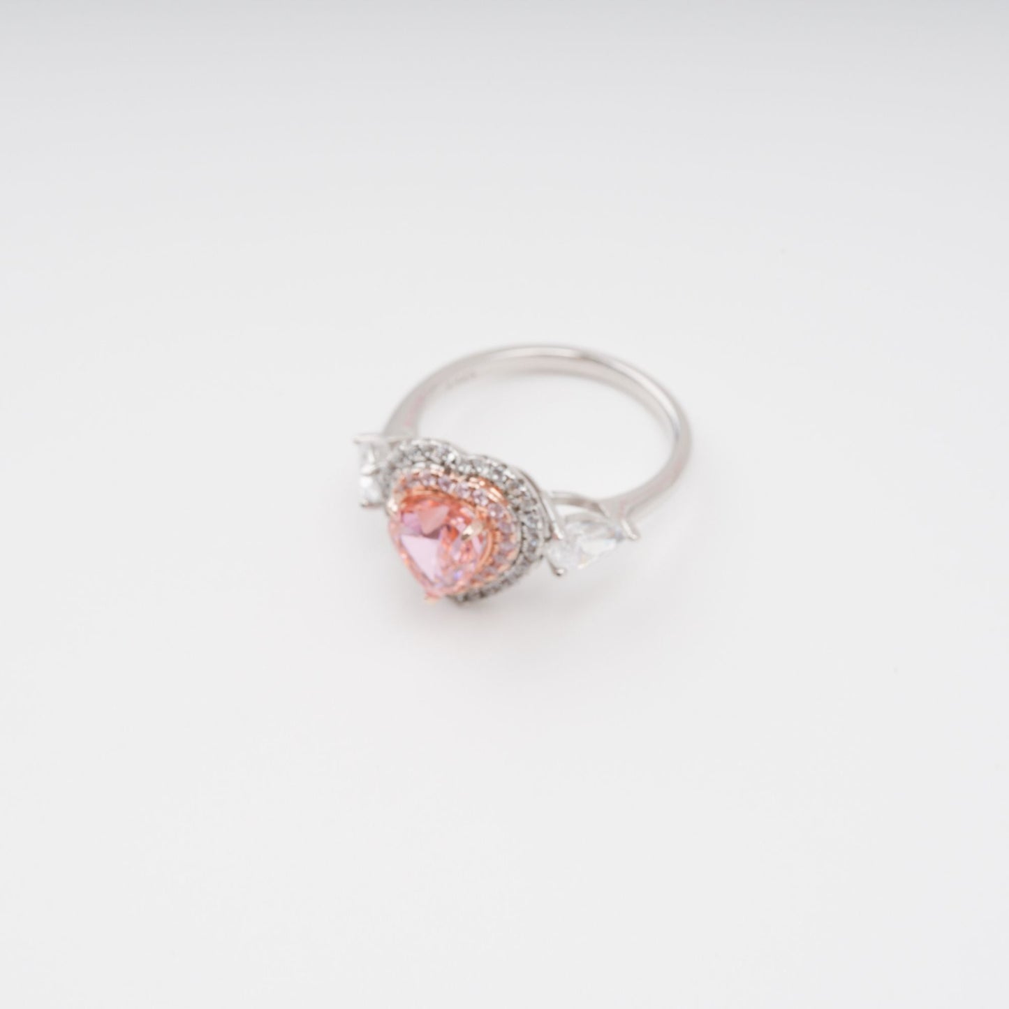 Impératrice Pink Heart Cut Gemstone Sterling Silver Ring
