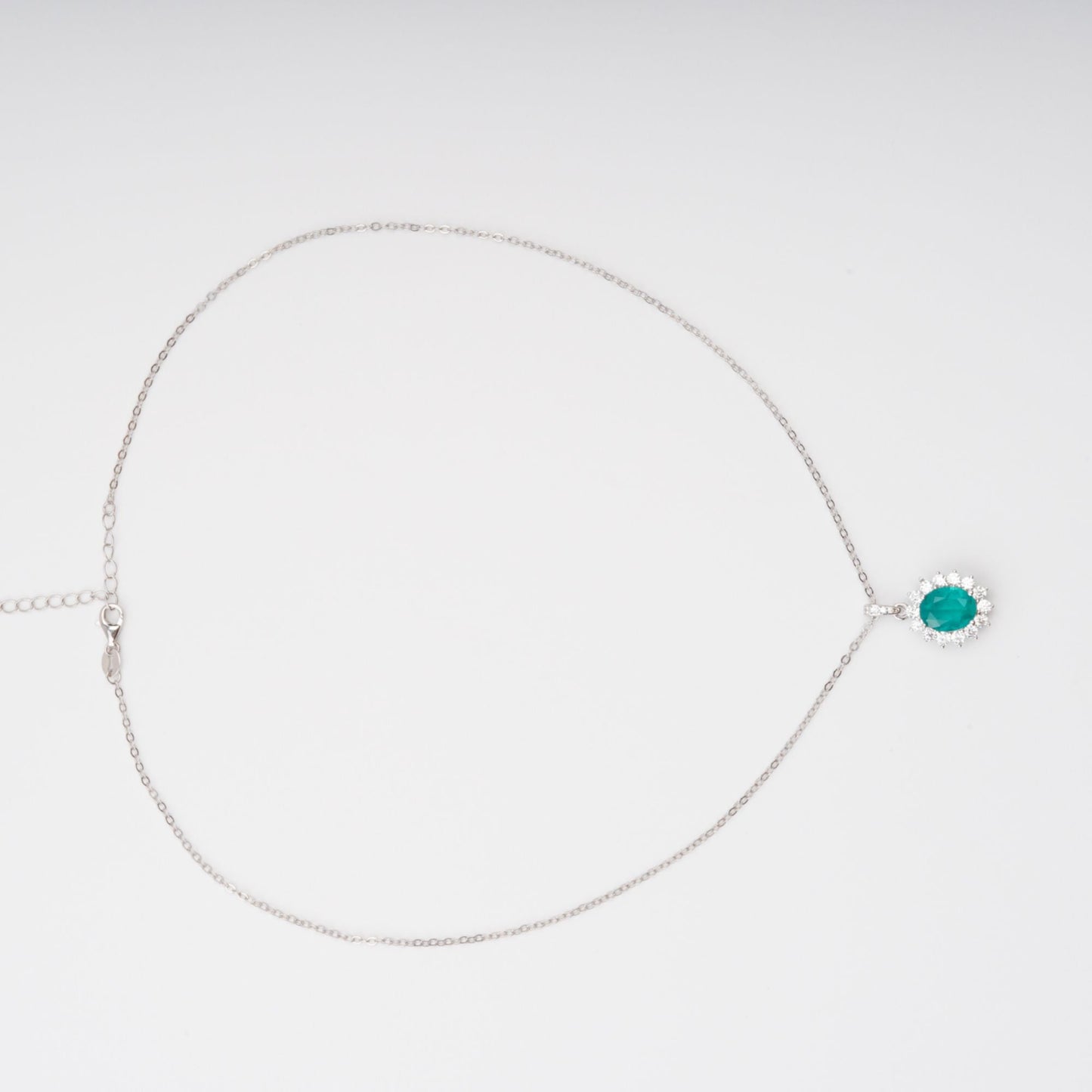 Kaisu Green Oval Gemstone Pendant Sterling Silver Necklace