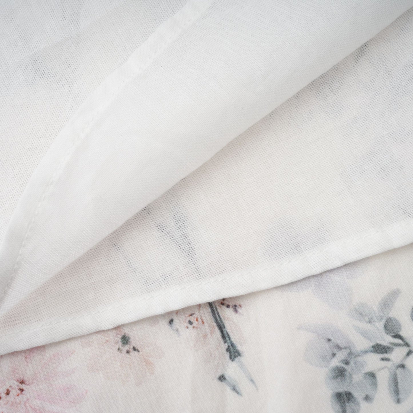 Héloïse White Floral Print Summer Midi Dress