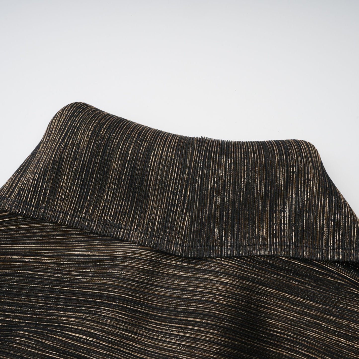 Dextard black gilded creased top & skirt matching set
