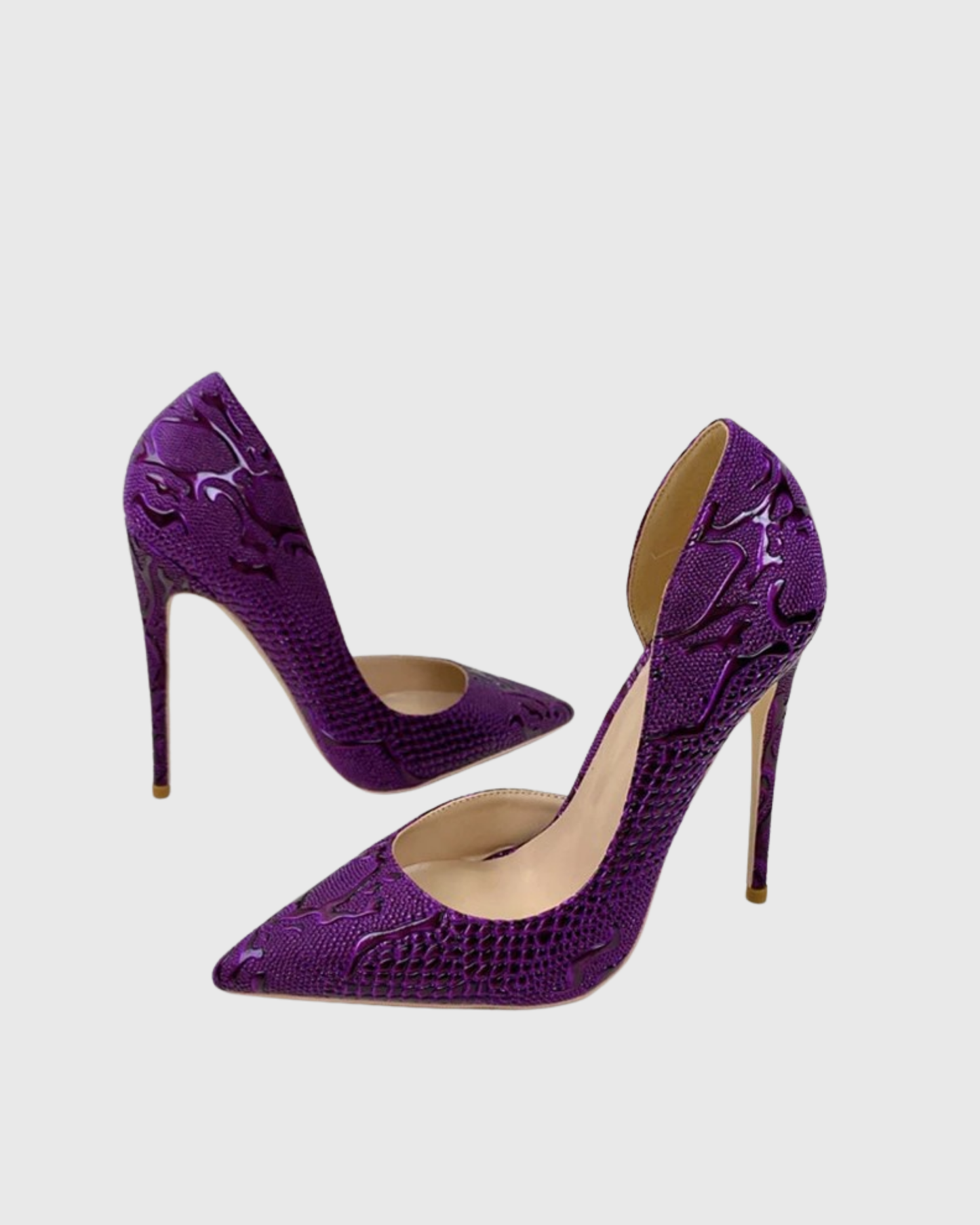 Sarla Vintage Snake Texture Pumps