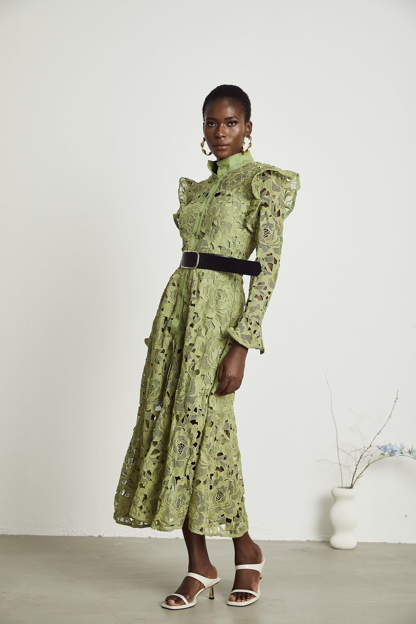 Noémie floral-embroidered midi dress in Green