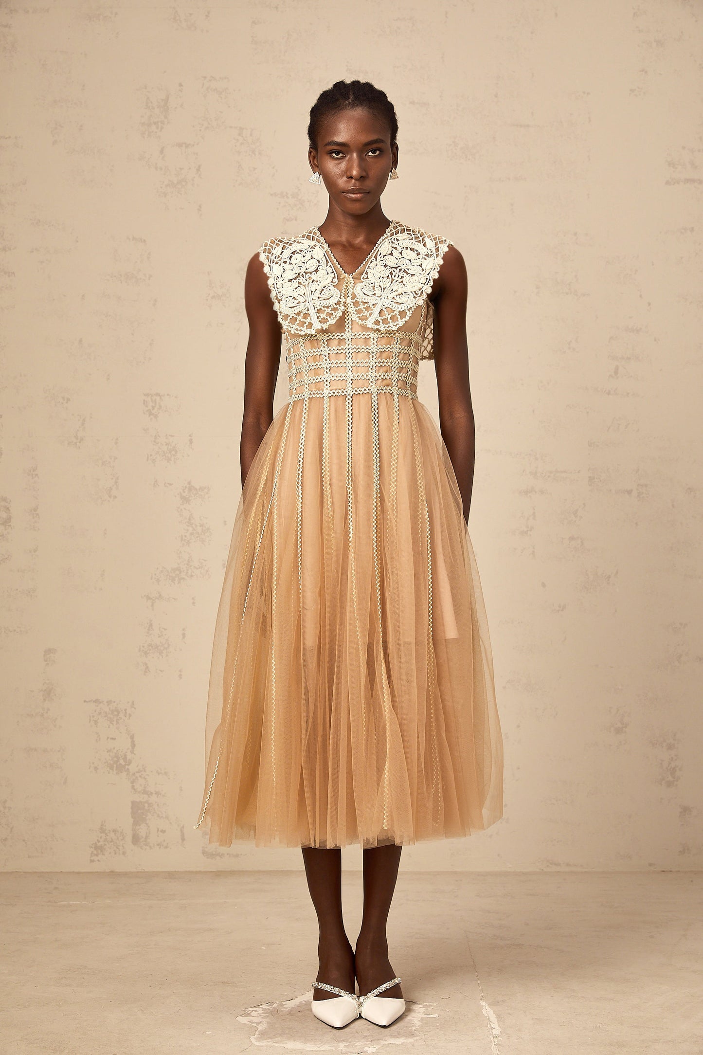 Léonor neutrals lace-panel tulle midi dress