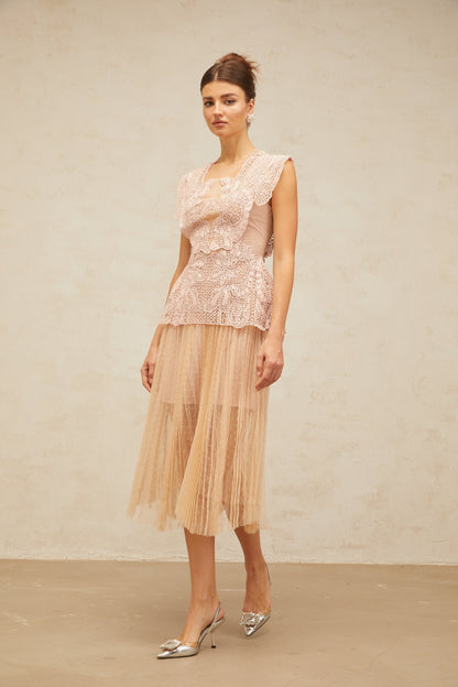 Céleste floral-lace-panelling tulle midi dress in Pink