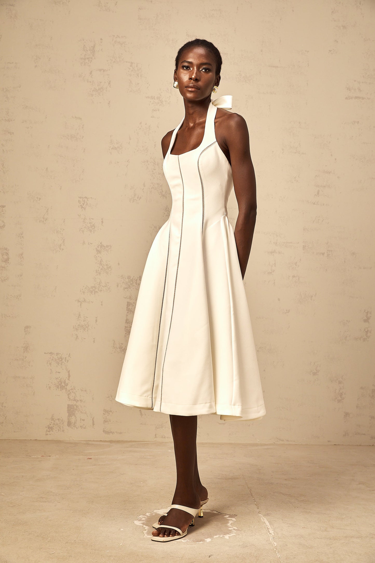 Quirine white halterneck bow-detail midi dress