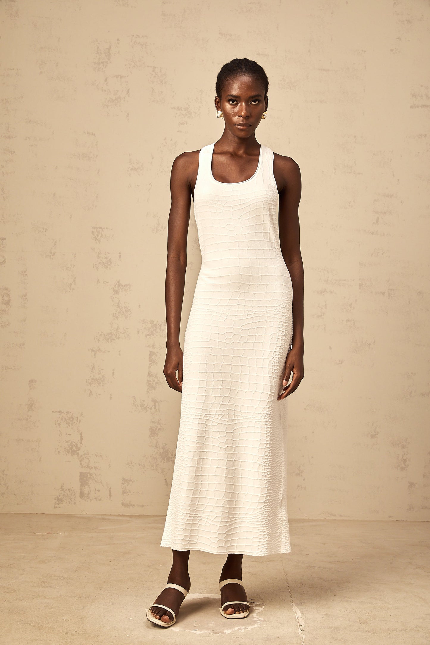 Xénia white textured jacquard tank midi dress