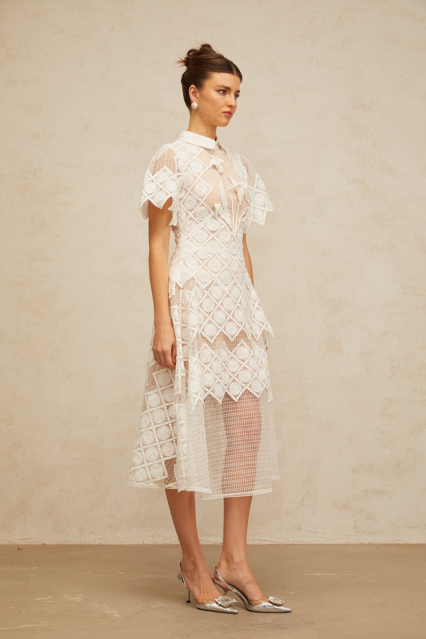Yasmine white floral-embroidered midi dress