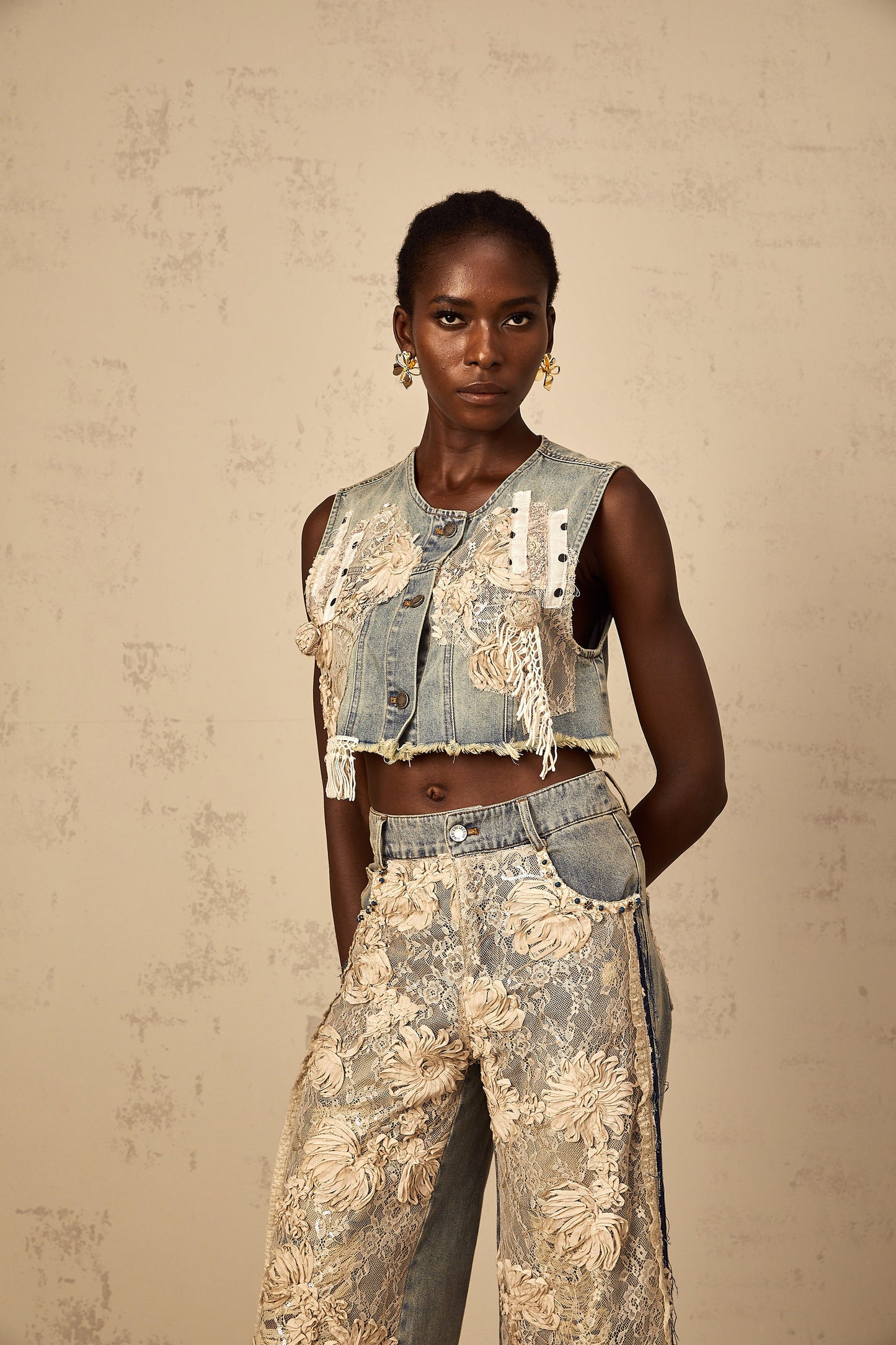 Amaryllis blue lace-panelling cropped denim top