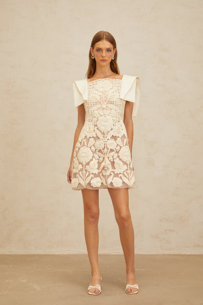 Léa White Floral Appliqué Crochet Mini Dress