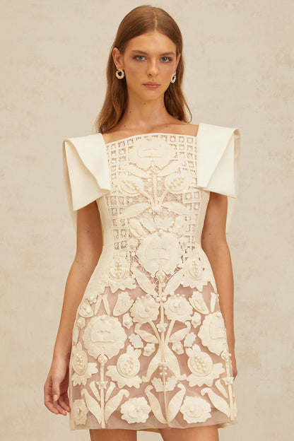 Léa White Floral Appliqué Crochet Mini Dress
