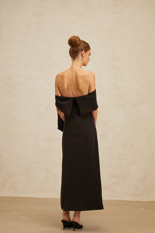Bianca Black Off-Shoulder Bowknot Maxi Dress