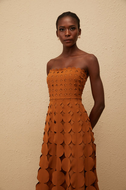 Daphné Brown Off Shoulder Scalloped Midi Dress