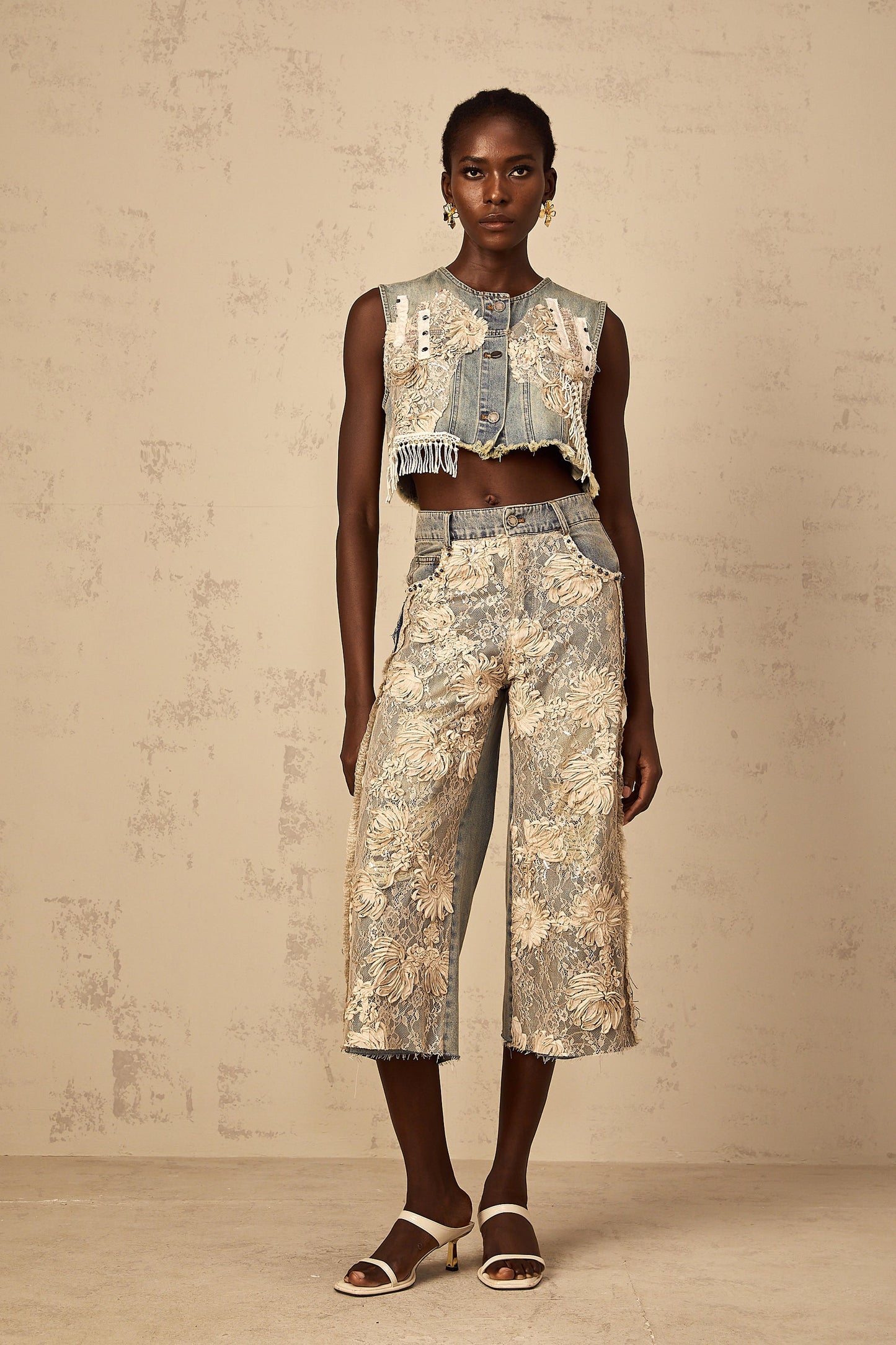 Amaryllis blue lace-panelling cropped denim top