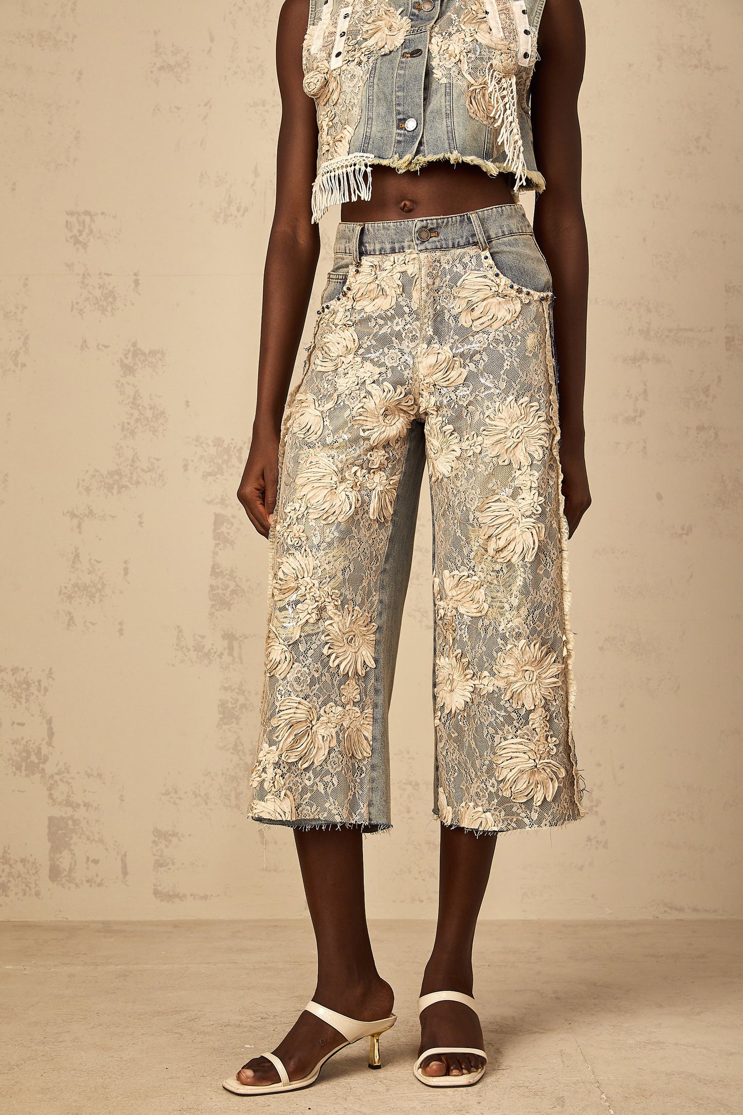 Amaryllis blue floral-lace-panel denim jeans