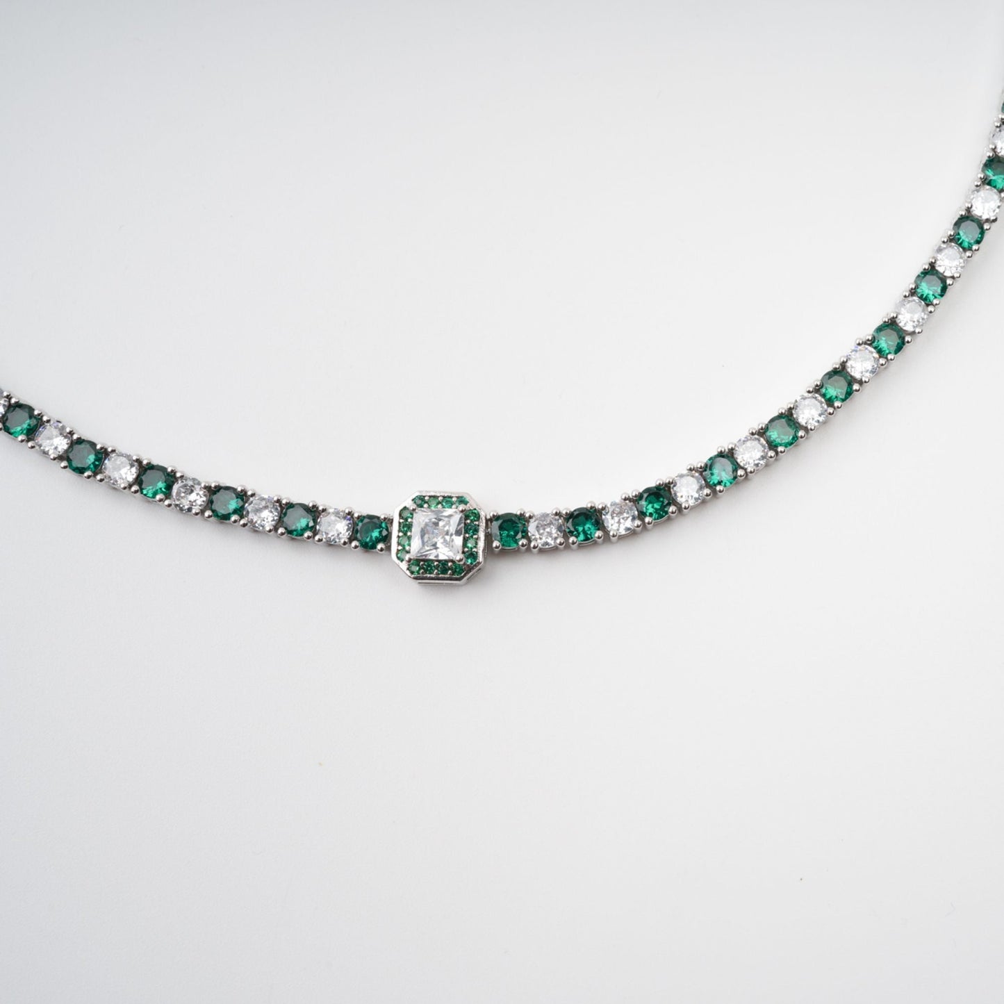 Héloïse Green Crystal Embellished Necklace