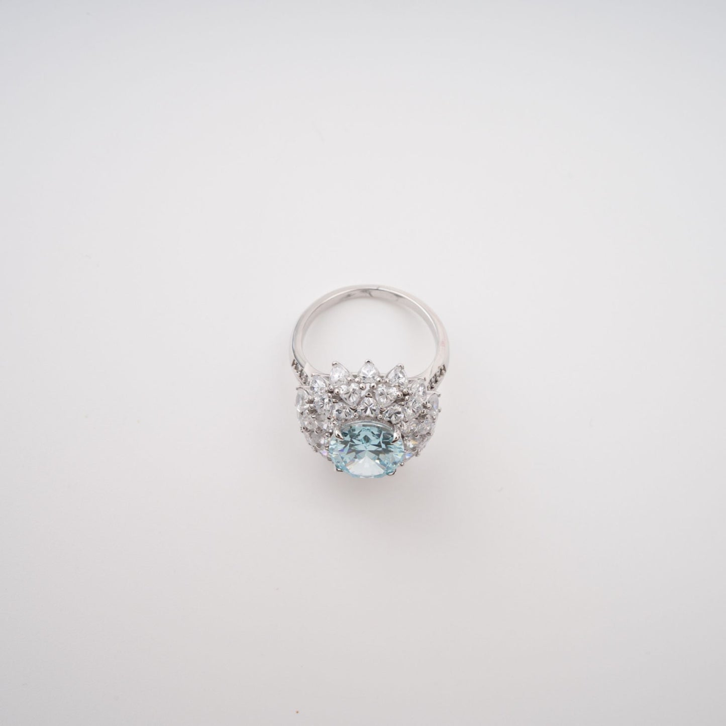 Céleste Blue Oval Cut Gemstone Sterling Silver Ring