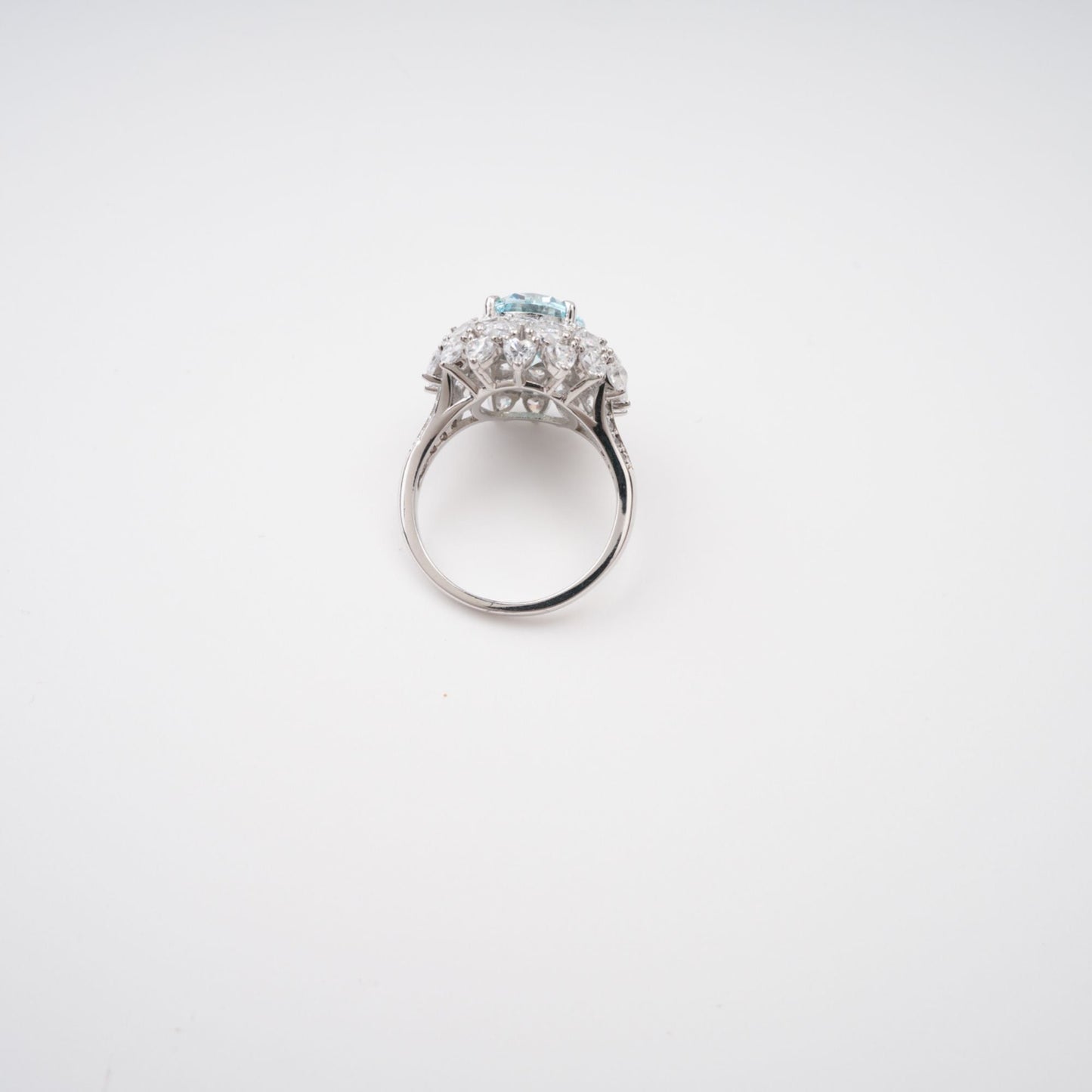 Céleste Blue Oval Cut Gemstone Sterling Silver Ring