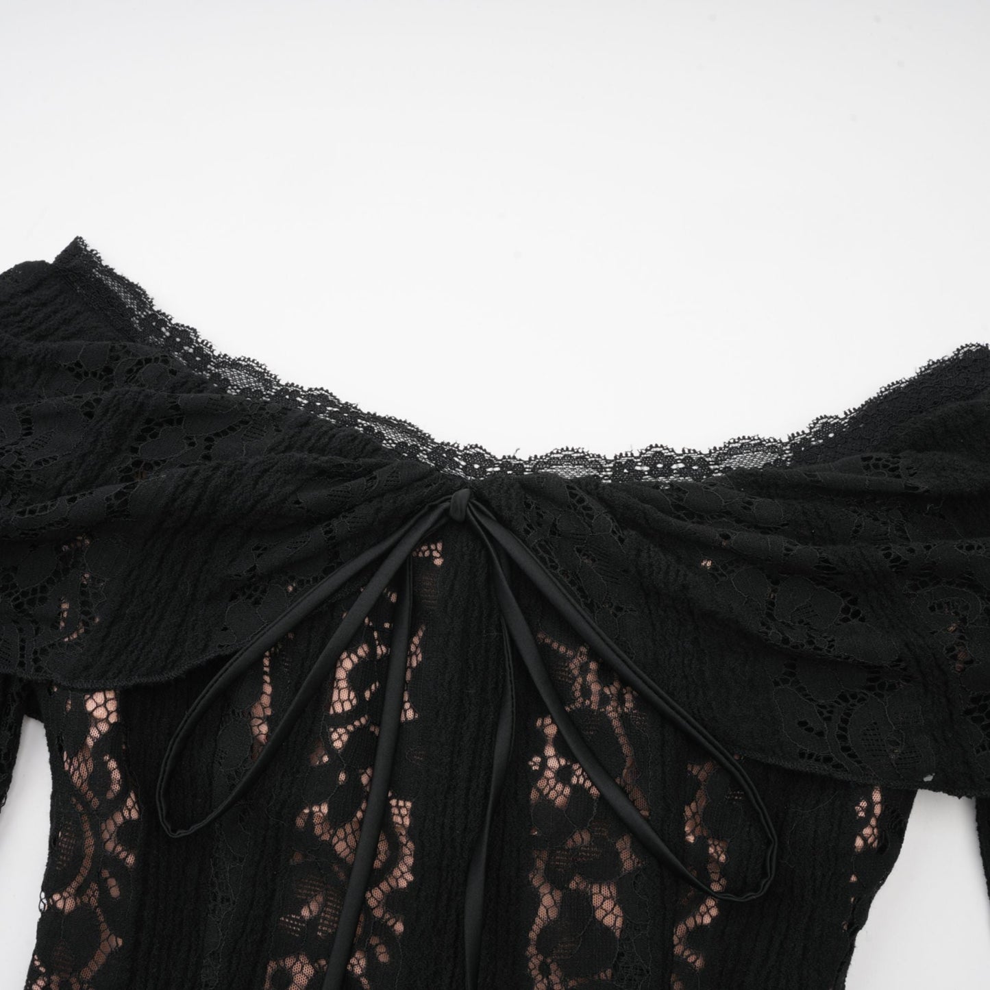 Émeline floral lace flared-cuff midi dress in Black