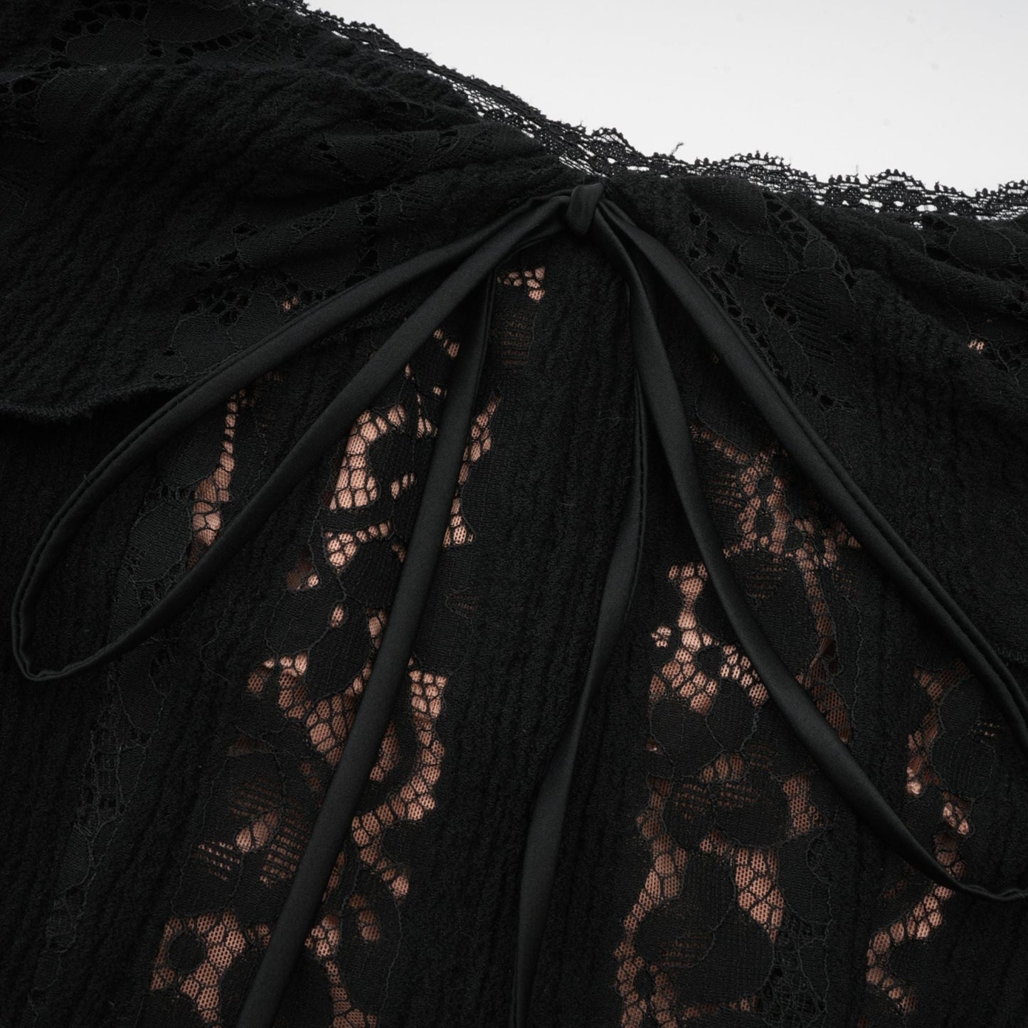 Émeline floral lace flared-cuff midi dress in Black