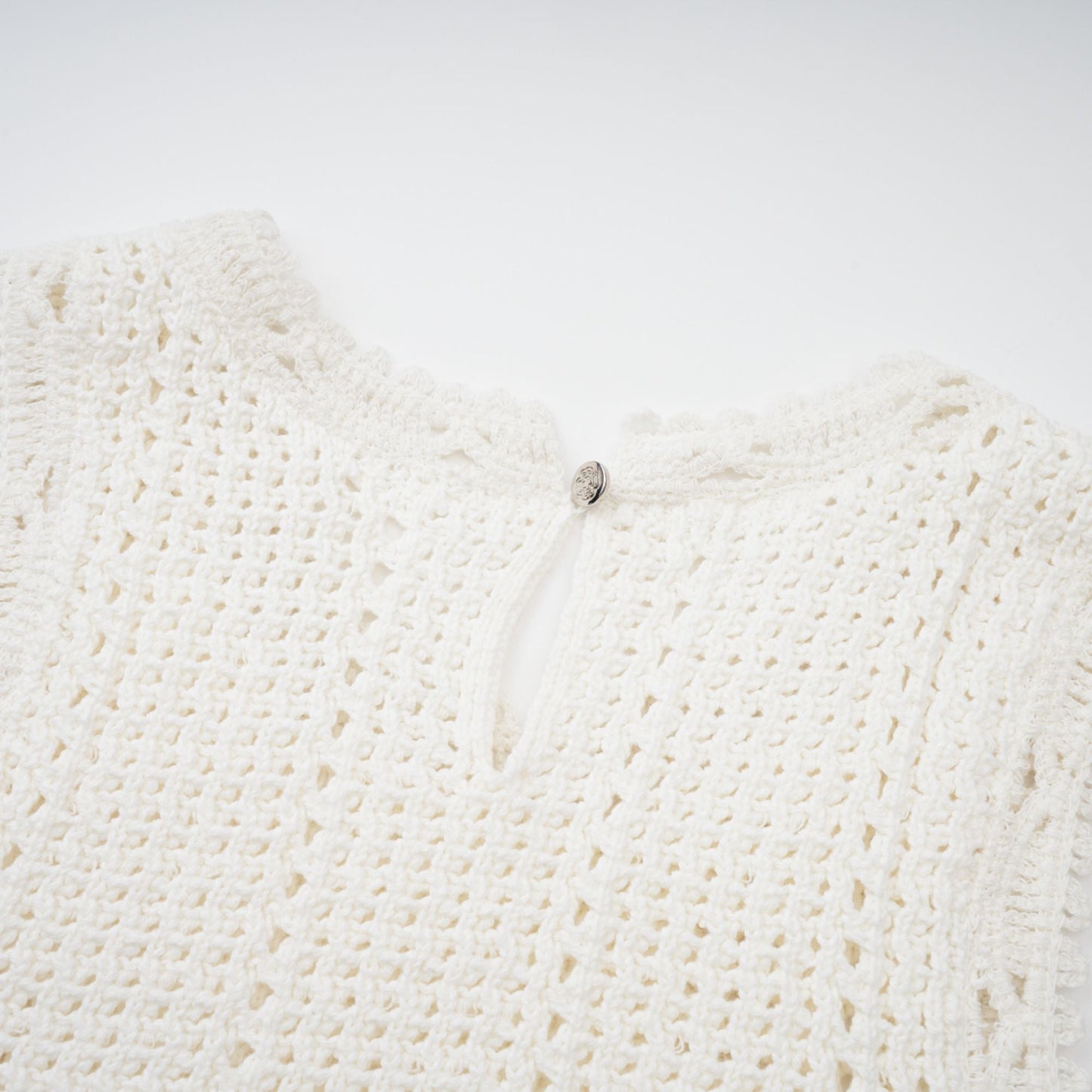 Gisèle White Floral Appliqué Crochet Knit Two-Piece Top and Shorts Set