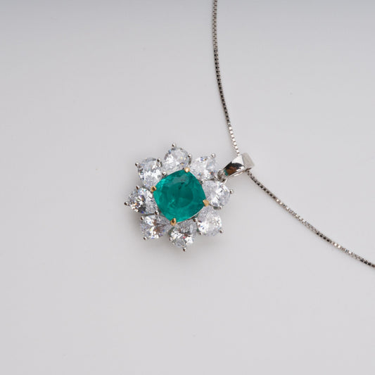 Erica Green Flower Shaped Gemstone Pendant Sterling Silver Necklace