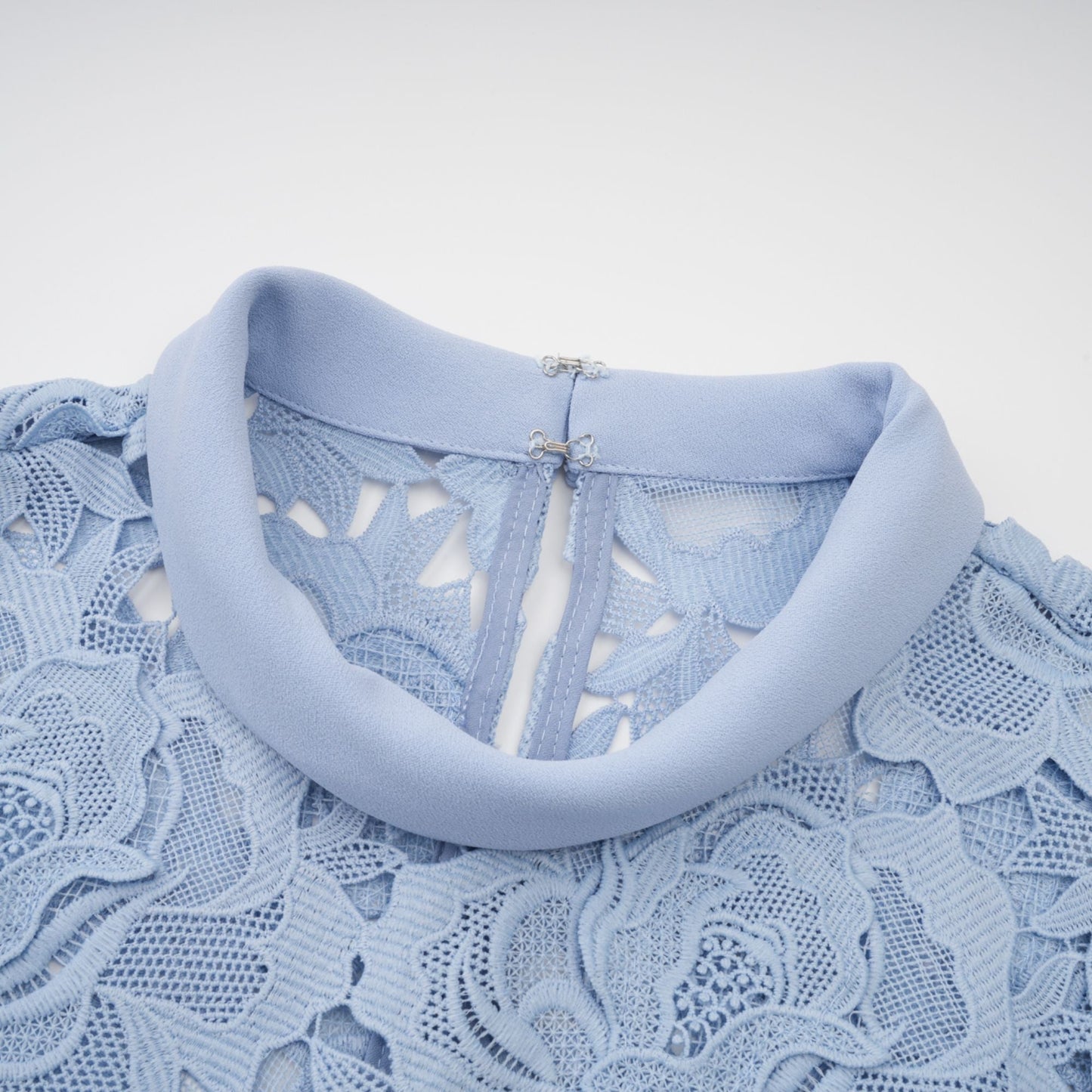 Aurore Blue Floral Appliqué Lace Midi Dress