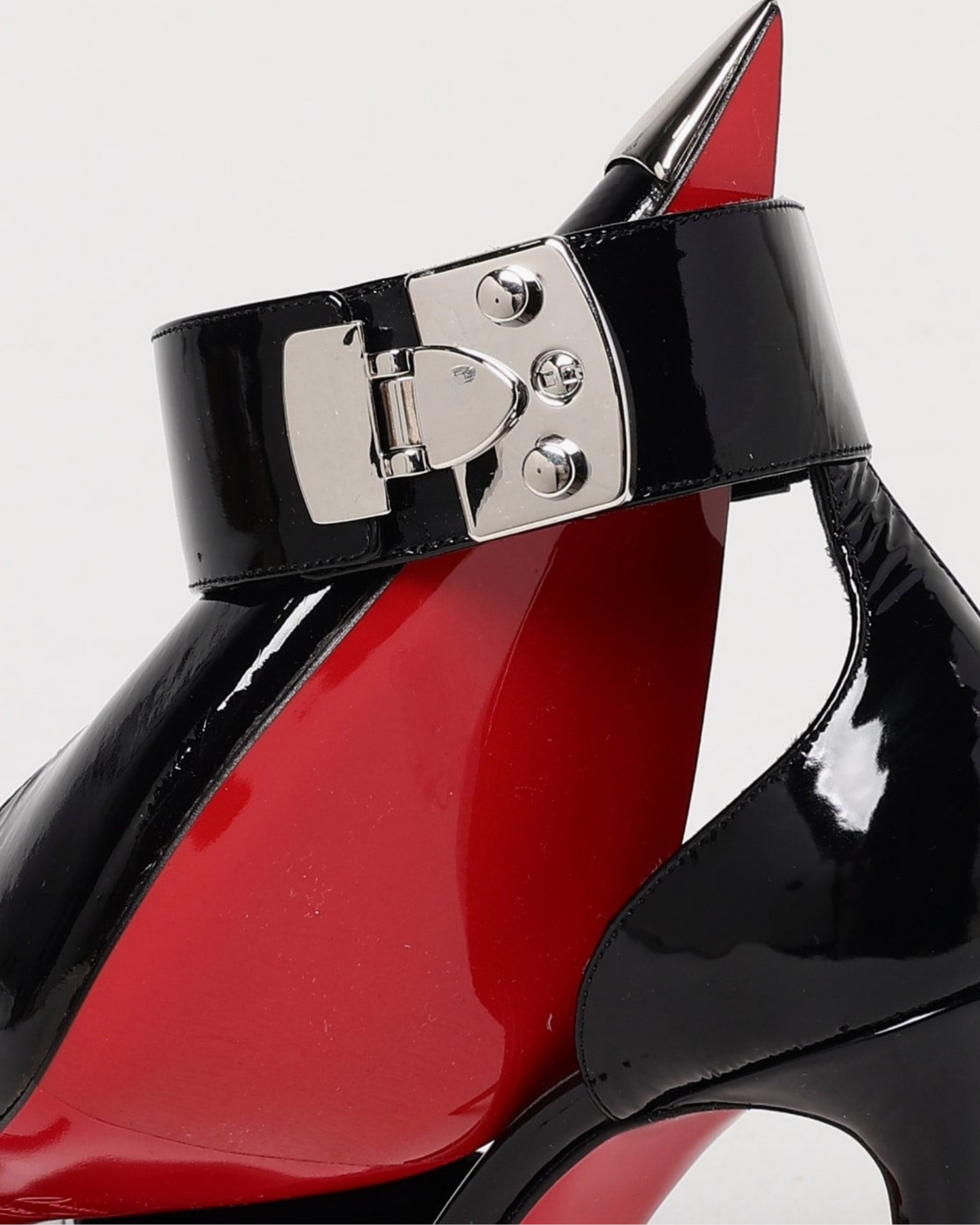 Diu Patent Leather Strap Pumps