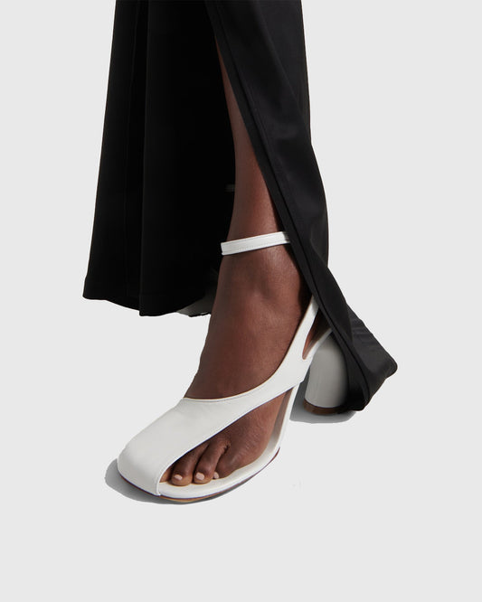 Fina Split Toe Flared Heel Sandals In White