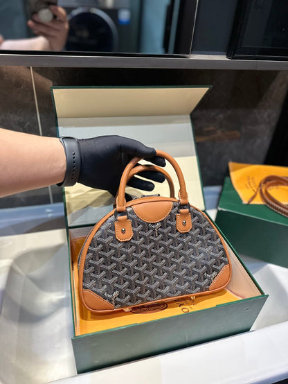GOYARD SAINT JEANNE PM BLACK TAN 26CM