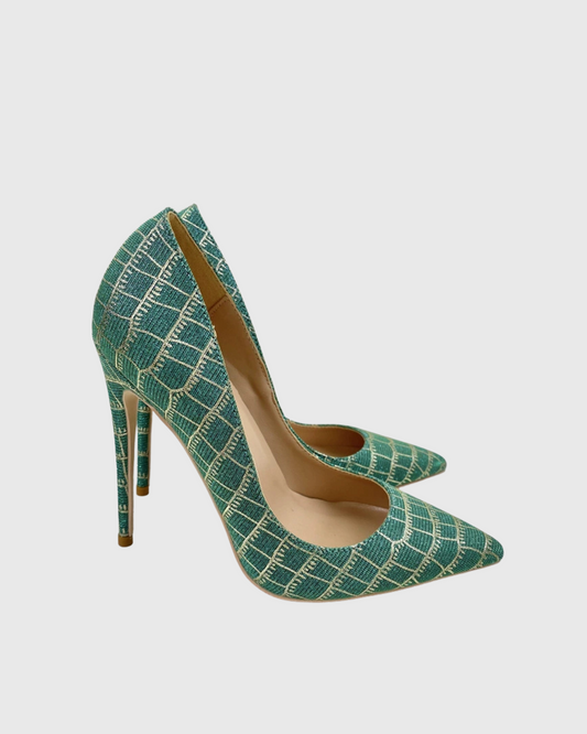 Min Lattice Embroidery Pumps In Green