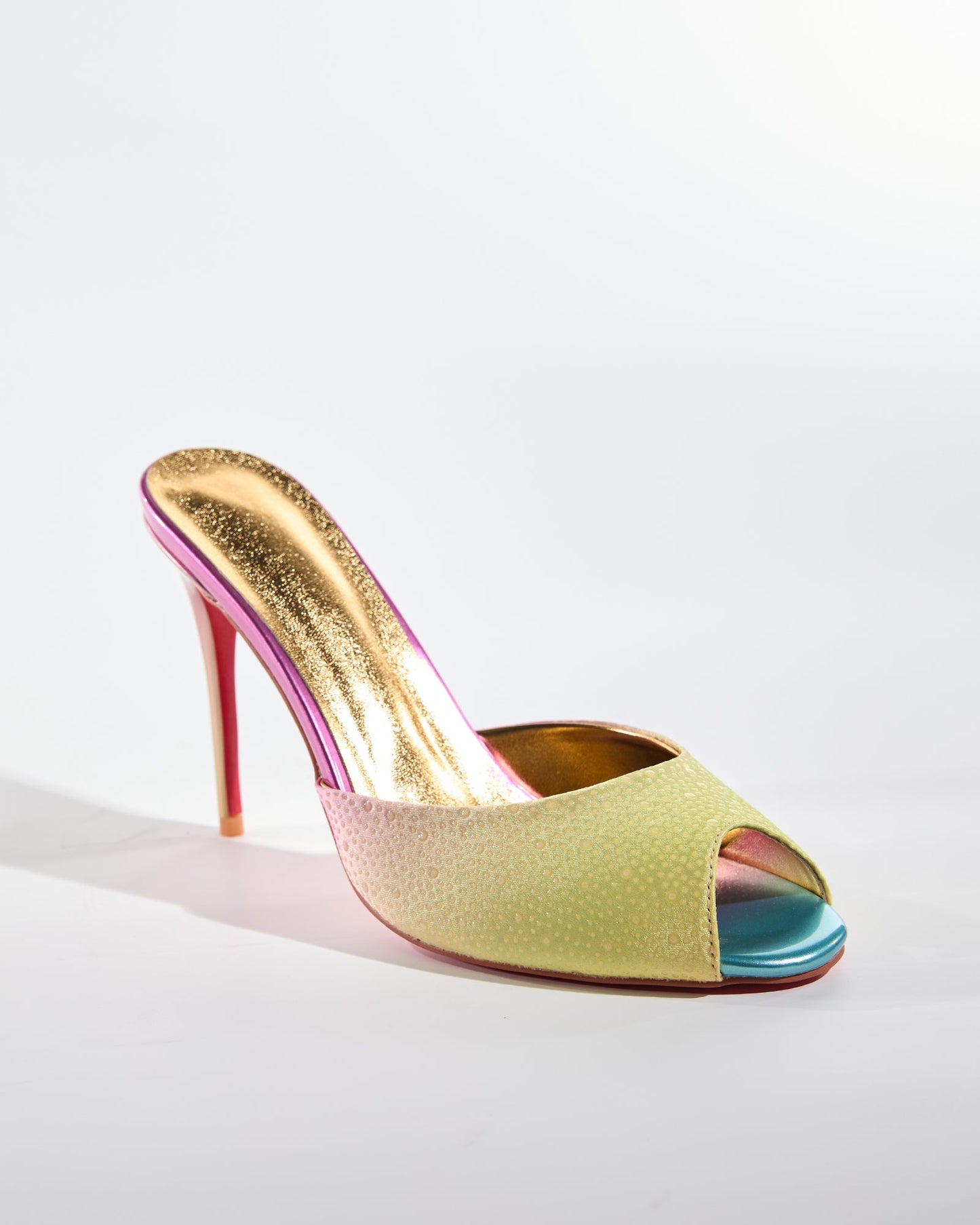 Veda Fish Mouth Slippers In Multicolor