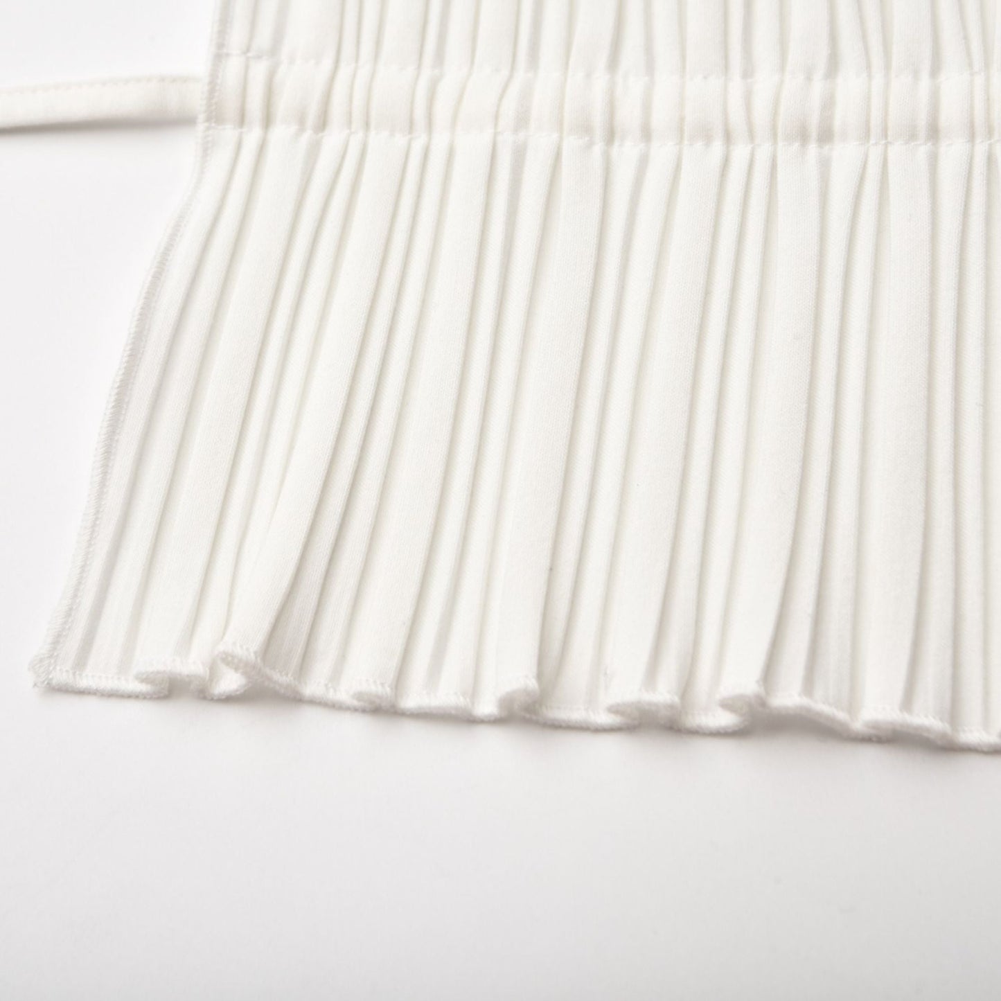 Milisent open-back pleated top & skirt matching set